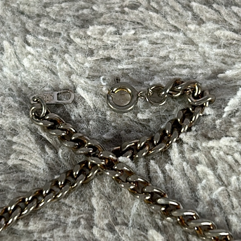 Silver colored 18 inch necklace with skull head - Picture 7 of 7